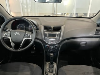 Фото HYUNDAI Solaris I Рестайлинг с пробегом Фото HYUNDAI Solaris I Рестайлинг с пробегом