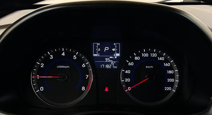 Фото HYUNDAI Solaris I Рестайлинг с пробегом | №6