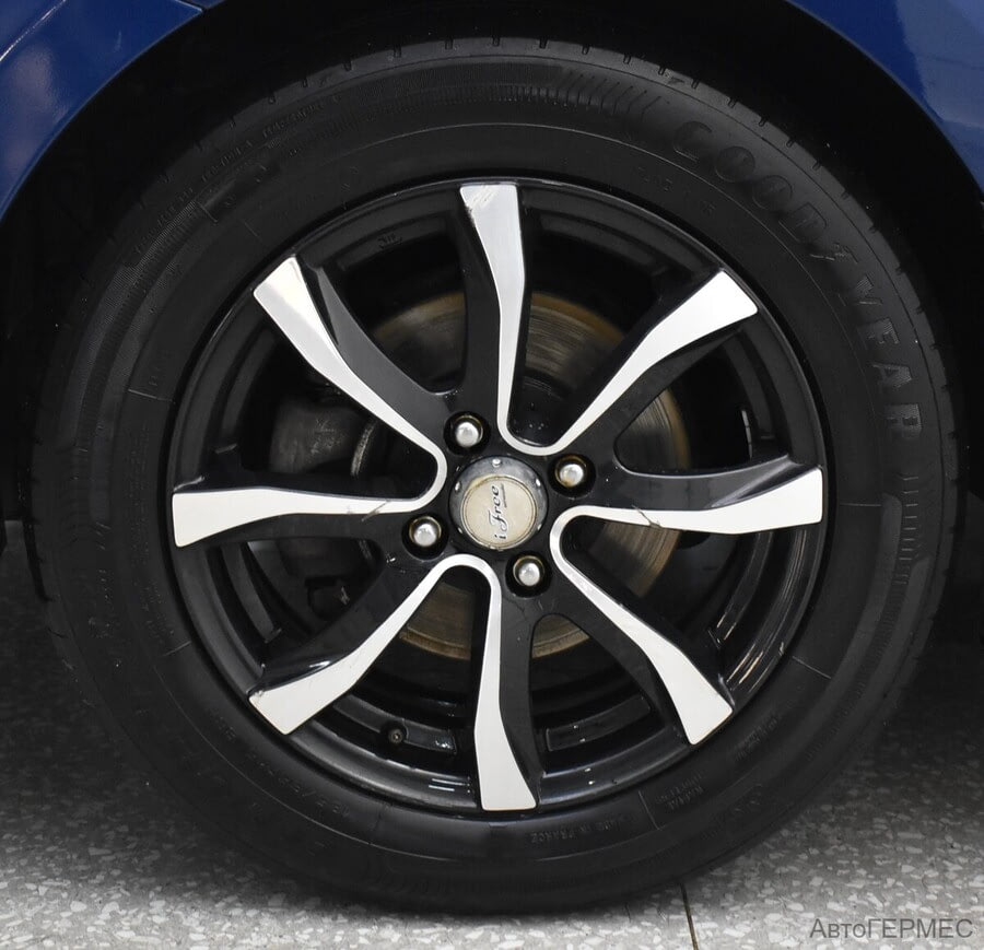 Фото HYUNDAI Solaris I Рестайлинг с пробегом | №13