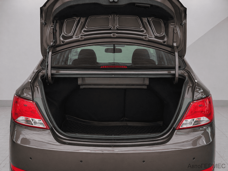 Фото HYUNDAI Solaris I Рестайлинг с пробегом | №13