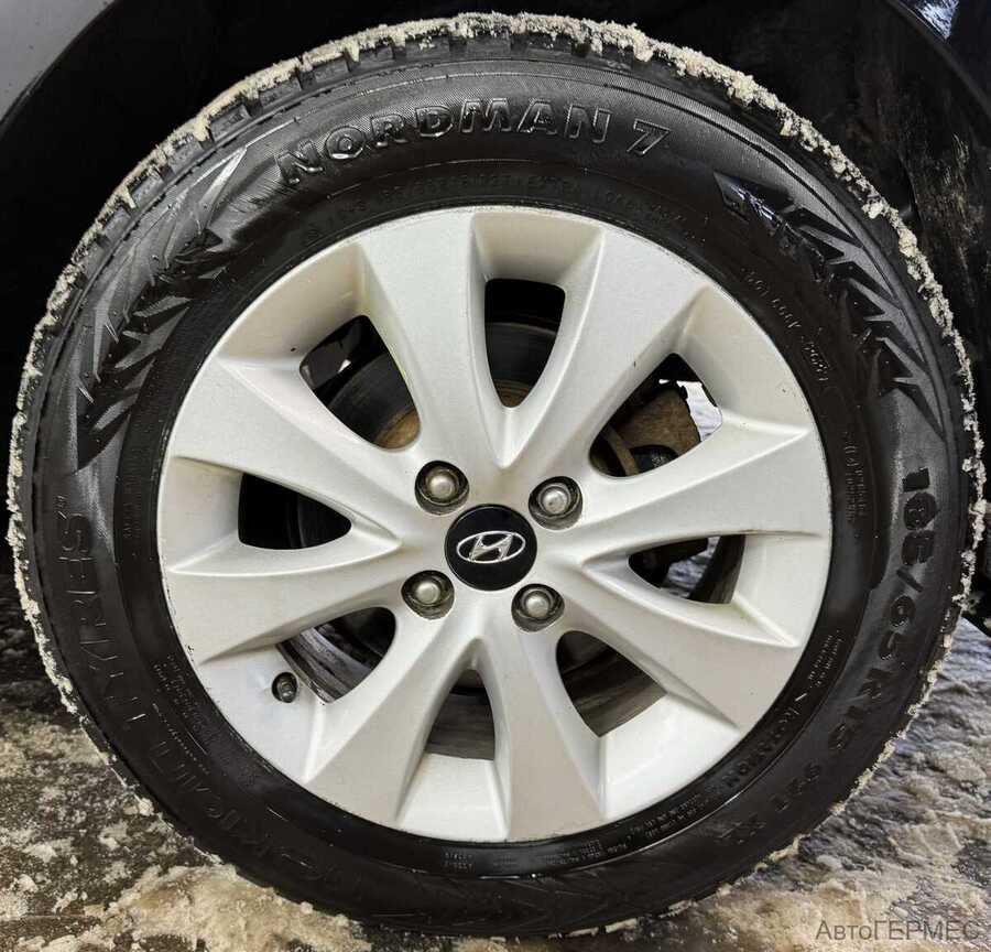 Фото HYUNDAI Solaris I Рестайлинг с пробегом | №13