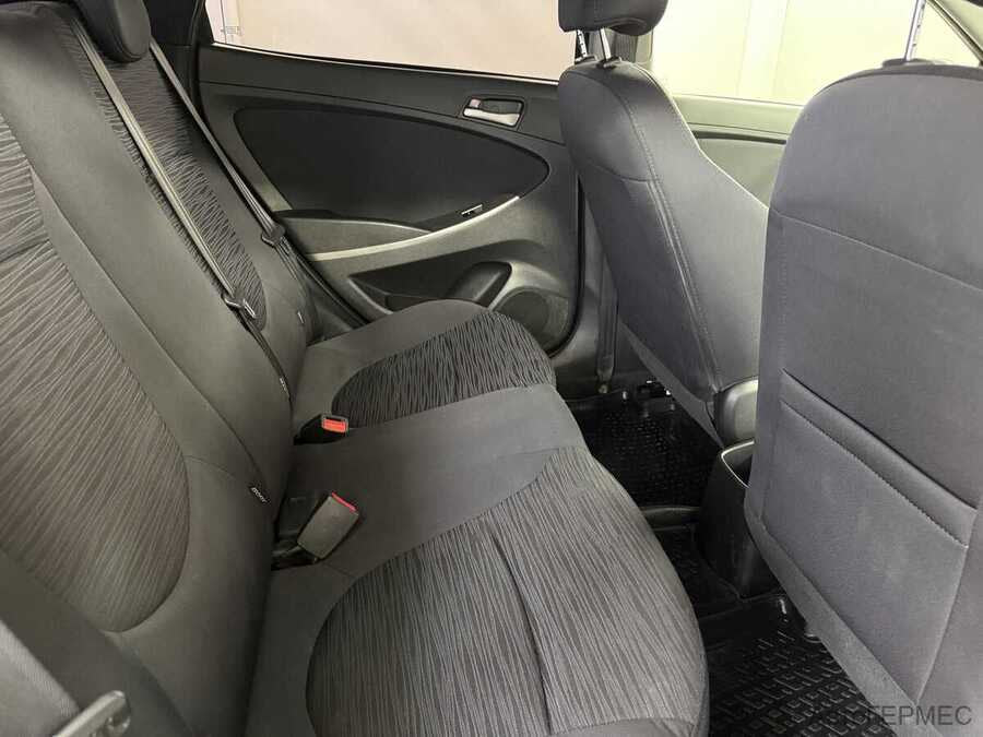 Фото HYUNDAI Solaris I Рестайлинг с пробегом | №10