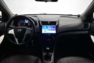 Фото HYUNDAI Solaris I с пробегом