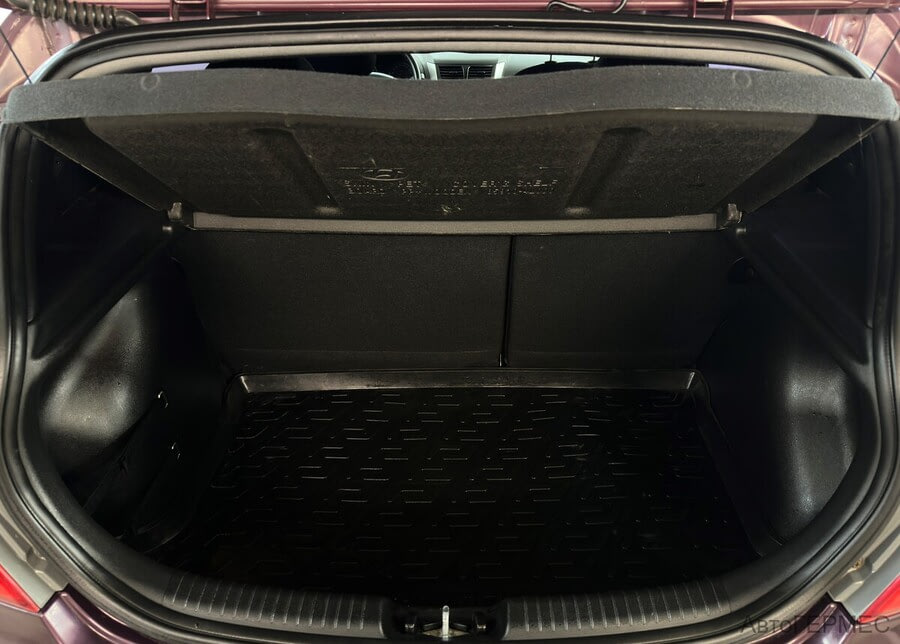 Фото HYUNDAI Solaris I с пробегом | №11