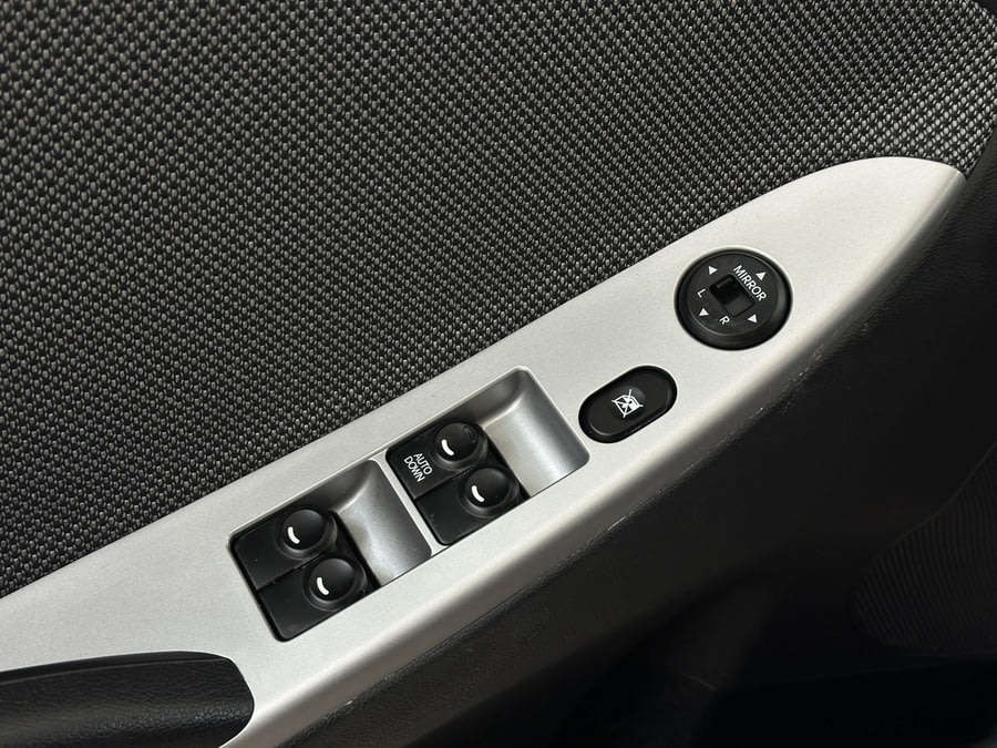 Фото HYUNDAI Solaris I с пробегом | №8