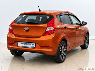 Фото HYUNDAI Solaris I Рестайлинг с пробегом Фото HYUNDAI Solaris I Рестайлинг с пробегом