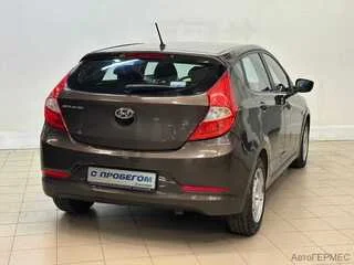 Фото HYUNDAI Solaris I Рестайлинг с пробегом Фото HYUNDAI Solaris I Рестайлинг с пробегом