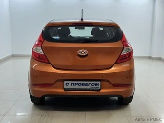 Фото HYUNDAI Solaris I Рестайлинг с пробегом Фото HYUNDAI Solaris I Рестайлинг с пробегом