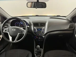 Фото HYUNDAI Solaris I Рестайлинг с пробегом Фото HYUNDAI Solaris I Рестайлинг с пробегом
