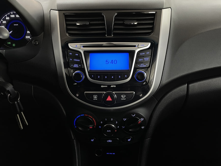 Фото HYUNDAI Solaris I с пробегом | №7 Фото HYUNDAI Solaris I с пробегом | №7