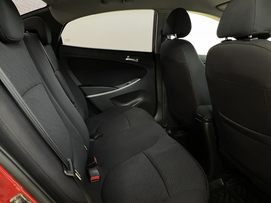 Фото HYUNDAI Solaris I с пробегом | №11 Фото HYUNDAI Solaris I с пробегом | №11