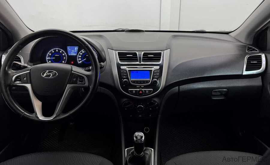 Фото HYUNDAI Solaris I с пробегом | №5