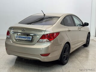 Фото HYUNDAI Solaris I с пробегом