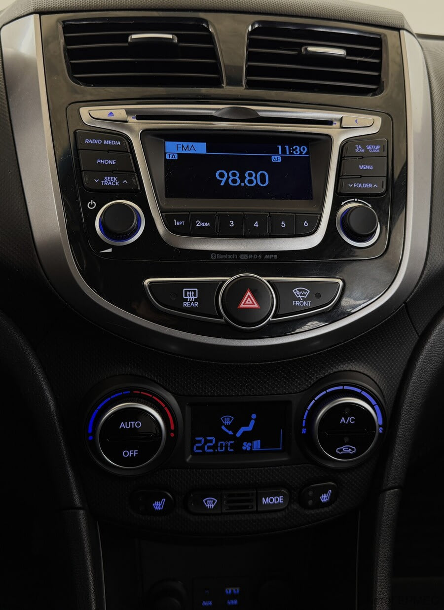 Фото HYUNDAI Solaris I Рестайлинг с пробегом | №7