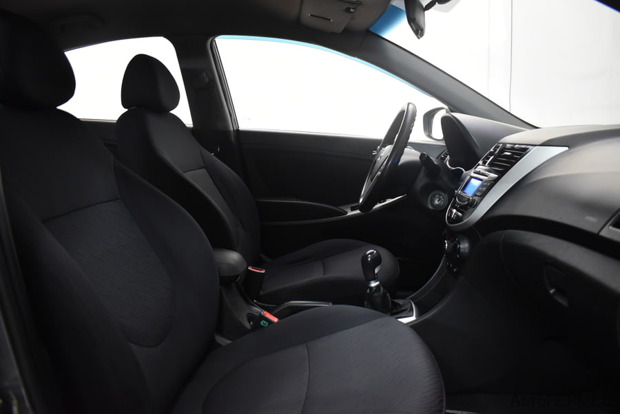 Фото HYUNDAI Solaris I с пробегом | №10