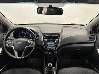 Фото HYUNDAI Solaris I Рестайлинг с пробегом