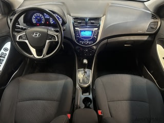 Фото HYUNDAI Solaris I с пробегом