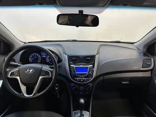 Фото HYUNDAI Solaris I с пробегом