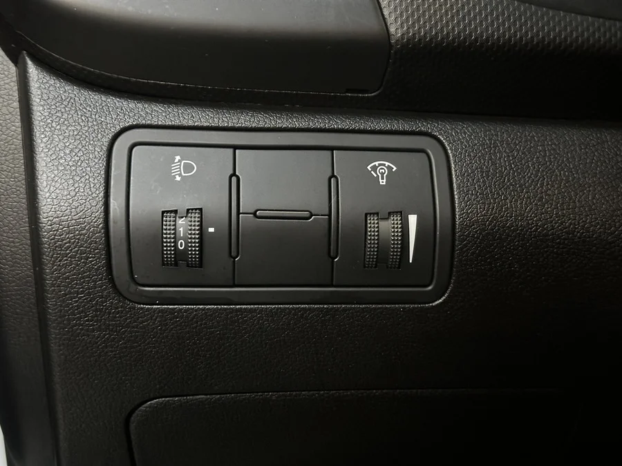 Фото HYUNDAI Solaris I с пробегом | №13 Фото HYUNDAI Solaris I с пробегом | №13