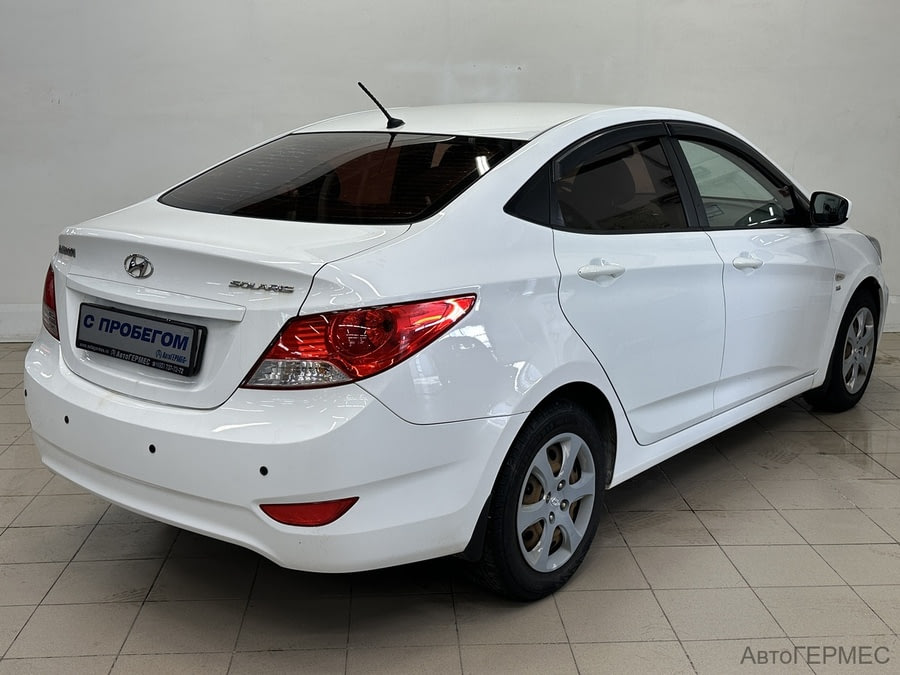 Фото HYUNDAI Solaris I с пробегом | №4