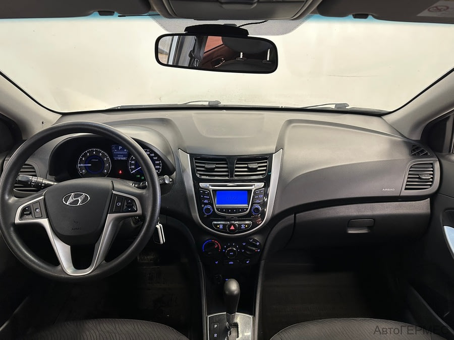 Фото HYUNDAI Solaris I с пробегом | №5