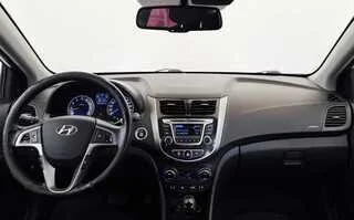 Фото HYUNDAI Solaris I Рестайлинг с пробегом Фото HYUNDAI Solaris I Рестайлинг с пробегом