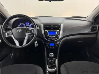 Фото HYUNDAI Solaris I с пробегом