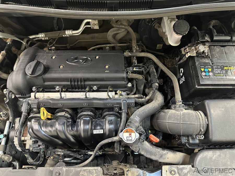 Фото HYUNDAI Solaris I с пробегом | №14 Фото HYUNDAI Solaris I с пробегом | №14