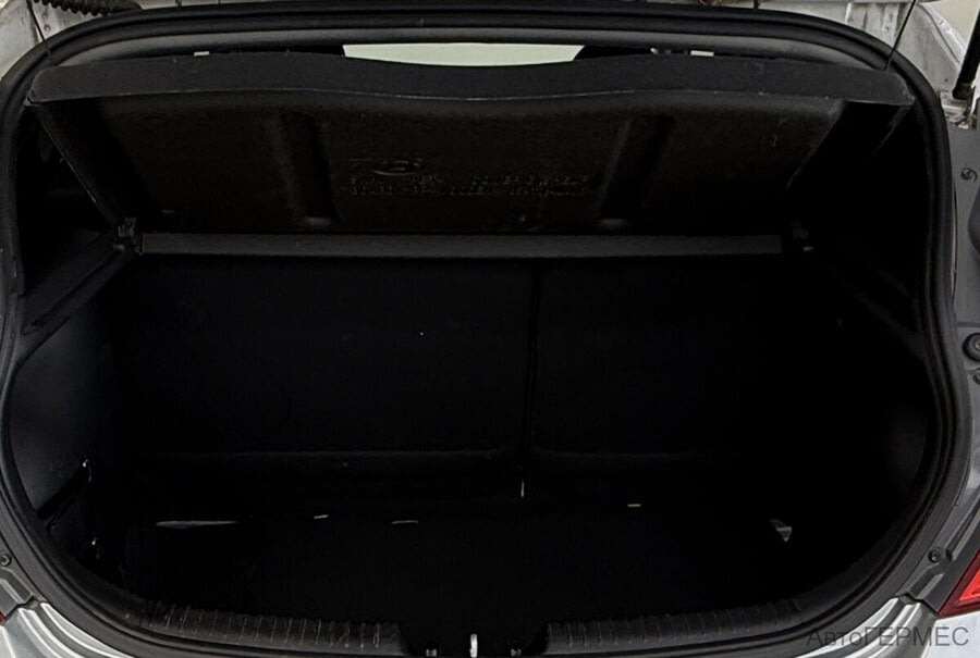 Фото HYUNDAI Solaris I с пробегом | №14 Фото HYUNDAI Solaris I с пробегом | №14