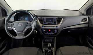 Фото HYUNDAI Solaris II с пробегом Фото HYUNDAI Solaris II с пробегом