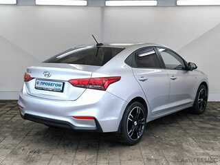 Фото HYUNDAI Solaris II с пробегом Фото HYUNDAI Solaris II с пробегом