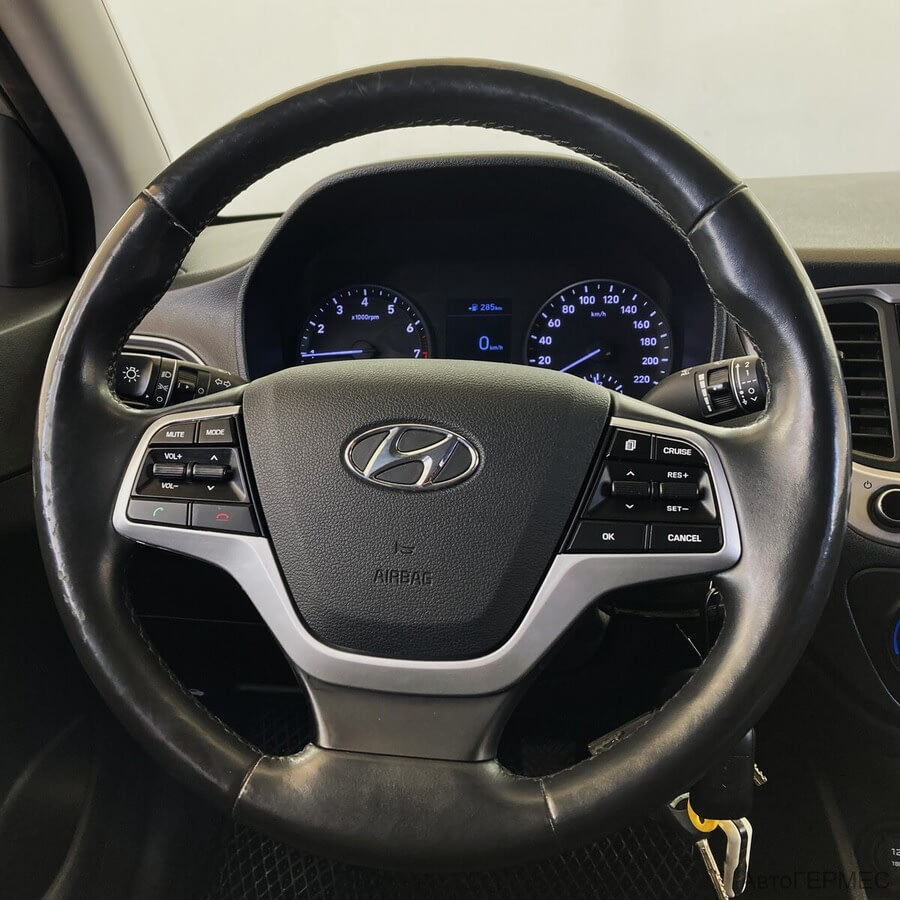 Фото HYUNDAI Solaris II с пробегом | №8