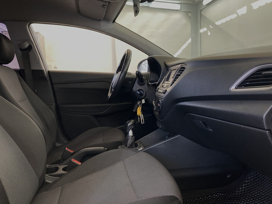 Фото HYUNDAI Solaris II с пробегом | №11