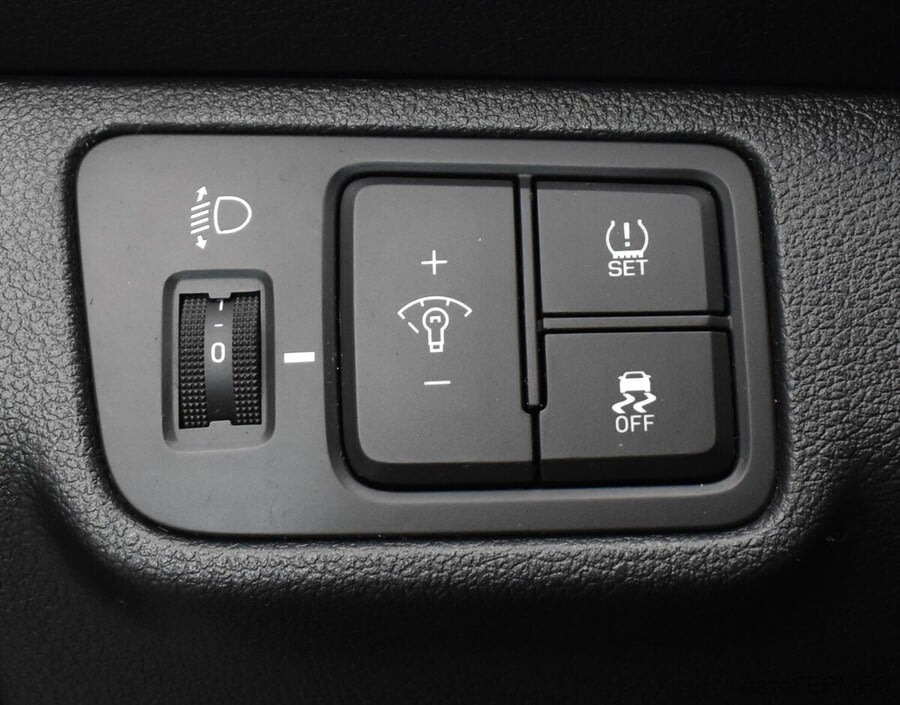 Фото HYUNDAI Solaris II с пробегом | №8