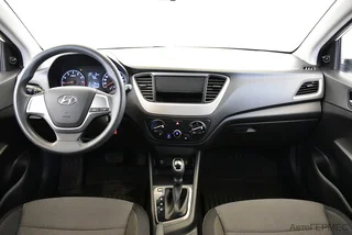 Фото HYUNDAI Solaris II с пробегом Фото HYUNDAI Solaris II с пробегом