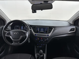 Фото HYUNDAI Solaris II с пробегом Фото HYUNDAI Solaris II с пробегом