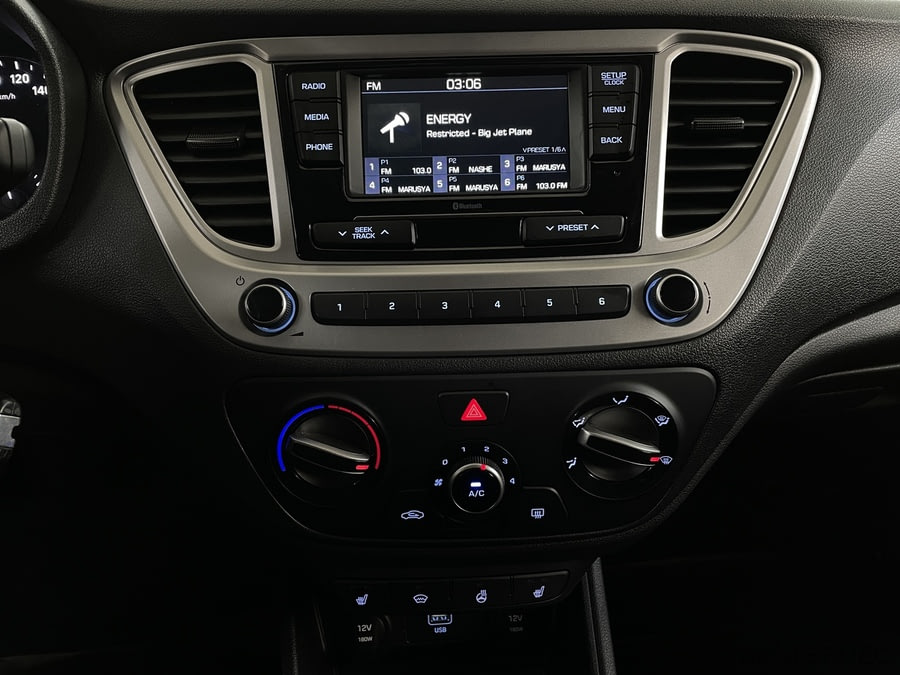 Фото HYUNDAI Solaris II с пробегом | №7 Фото HYUNDAI Solaris II с пробегом | №7