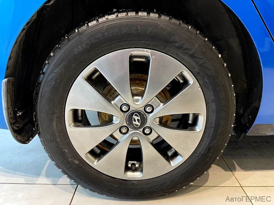 Фото HYUNDAI Solaris II с пробегом | №15 Фото HYUNDAI Solaris II с пробегом | №15