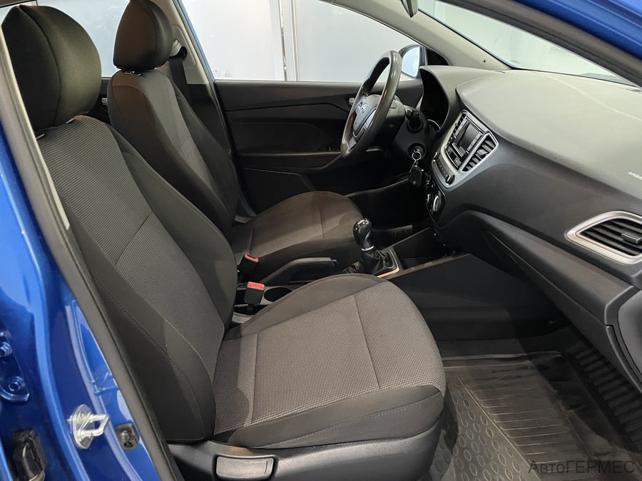 Фото HYUNDAI Solaris II с пробегом | №11 Фото HYUNDAI Solaris II с пробегом | №11