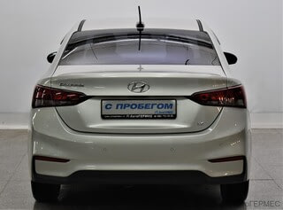 Фото HYUNDAI Solaris II с пробегом Фото HYUNDAI Solaris II с пробегом