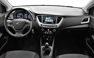 Фото HYUNDAI Solaris II с пробегом Фото HYUNDAI Solaris II с пробегом