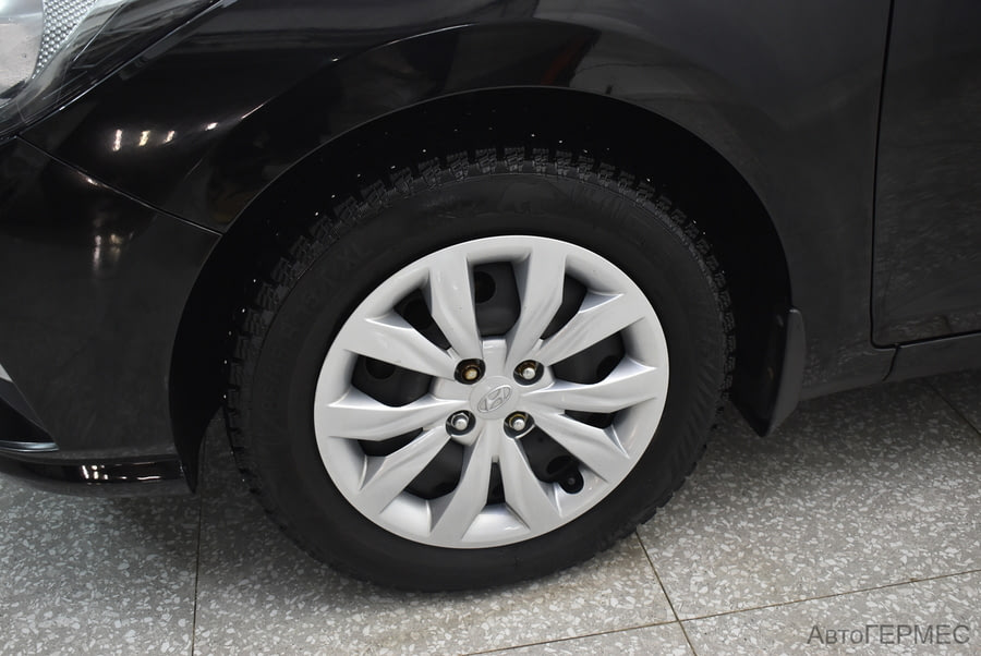 Фото HYUNDAI Solaris II Рестайлинг с пробегом | №16