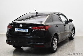 Фото HYUNDAI Solaris II Рестайлинг с пробегом