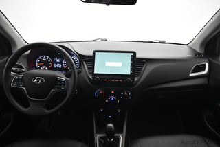 Фото HYUNDAI Solaris II Рестайлинг с пробегом