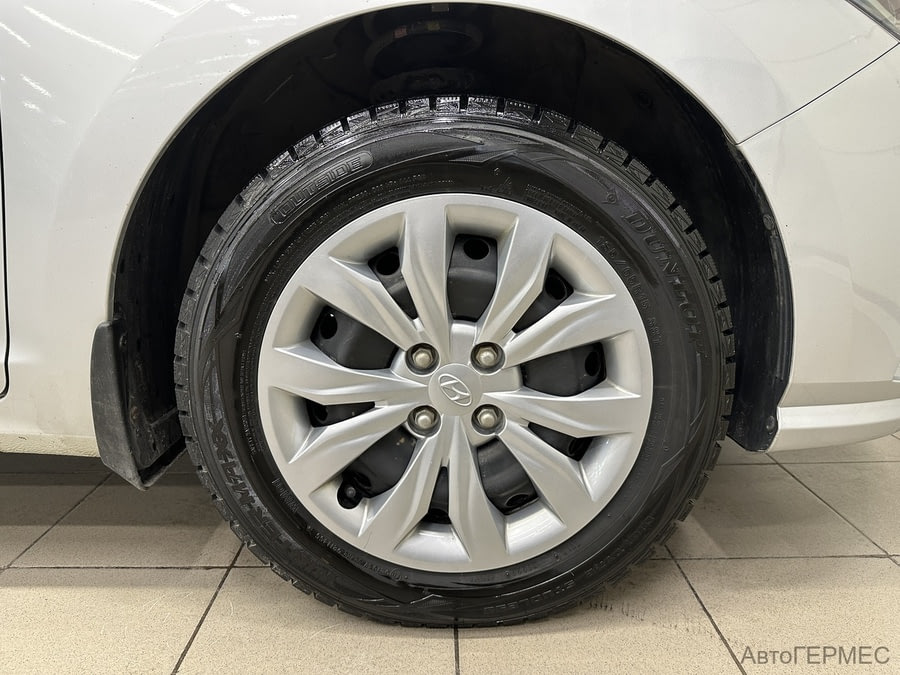 Фото HYUNDAI Solaris II Рестайлинг с пробегом | №15