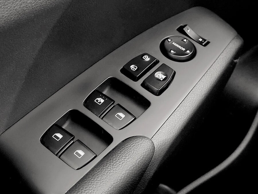 Фото HYUNDAI Solaris II Рестайлинг с пробегом | №10 Фото HYUNDAI Solaris II Рестайлинг с пробегом | №10