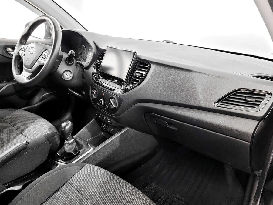 Фото HYUNDAI Solaris II Рестайлинг с пробегом | №11 Фото HYUNDAI Solaris II Рестайлинг с пробегом | №11