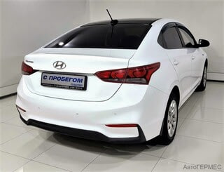 Фото HYUNDAI Solaris II с пробегом Фото HYUNDAI Solaris II с пробегом