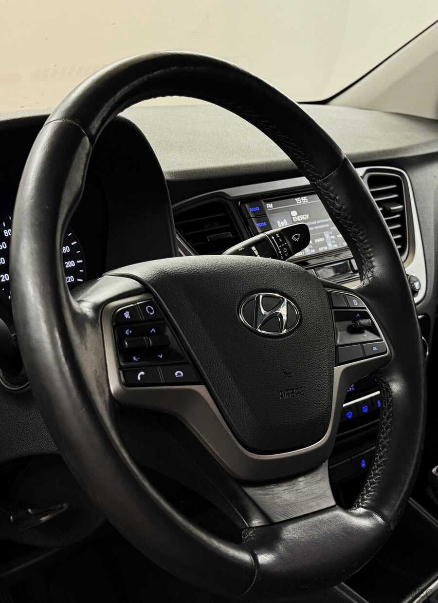 Фото HYUNDAI Solaris II с пробегом | №10 Фото HYUNDAI Solaris II с пробегом | №10