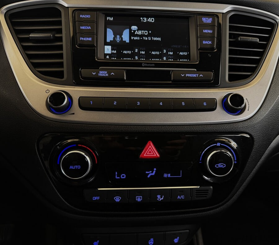 Фото HYUNDAI Solaris II с пробегом | №7 Фото HYUNDAI Solaris II с пробегом | №7